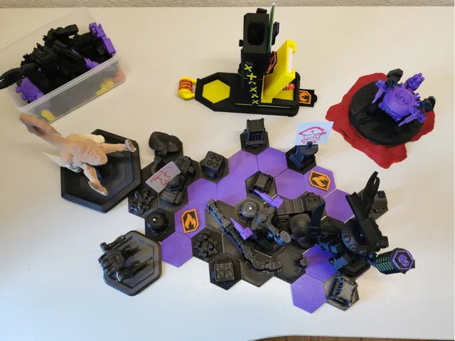Playtest setup: 3D-printed mecha, Kaiju, mecha base and hex battlefield